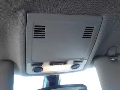 Peça sobressalente para automóvel em segunda mão luz interior por bmw serie 1 berlina (e81/e87) 118d referências oem iam 