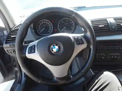 Peça sobressalente para automóvel em segunda mão volante por bmw serie 1 berlina (e81/e87) 118d referências oem iam 
