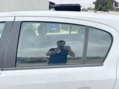 Peça sobressalente para automóvel em segunda mão  por OPEL ZAFIRA B  Referências OEM IAM   