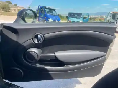 Peça sobressalente para automóvel em segunda mão forra / revestimento da porta dianteira direita por bmw mini r56 cooper referências oem iam 