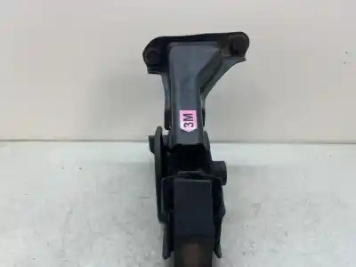 Second-hand car spare part rear engine support for toyota corolla verso (e12) 1.8 linea sol oem iam references   