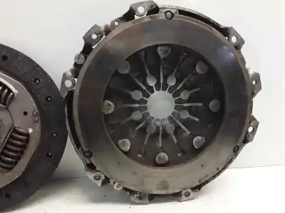 Pièce détachée automobile d'occasion KIT D'EMBRAYAGE pour FORD FOCUS  Références OEM IAM 701799A0  
