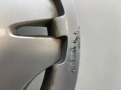 Автозапчастина б/у капки ступиці для mercedes-benz vito w639 basic. combi 111 cdi compacto 639.601 посилання на oem iam a6394000025  