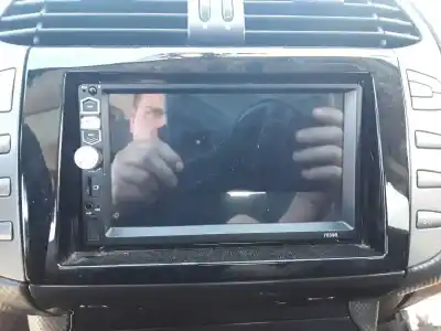 Pezzo di ricambio per auto di seconda mano impianto audio / radio cd per fiat bravo (198) active 1.6 16v multijet 90 (66 kw) riferimenti oem iam 