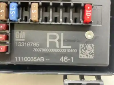 Pezzo di ricambio per auto di seconda mano SCATOLA RELÈ/FUSIBILI per CORSA ASTRA J LIM Enjoy Riferimenti OEM IAM 13318785  