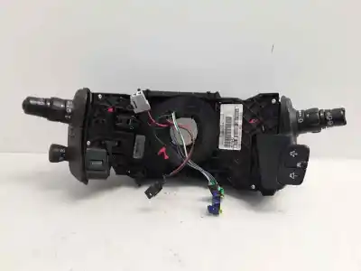 Pièce détachée automobile d'occasion CONTACTEUR TOURNANT D'AIRBAG pour RENAULT SCENIC II  Références OEM IAM 520M15A0026  
