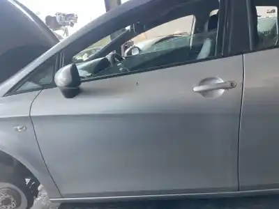 Автозапчасти б/у левая передняя дверь за seat leon (1p1) 1.9 tdi ссылки oem iam 