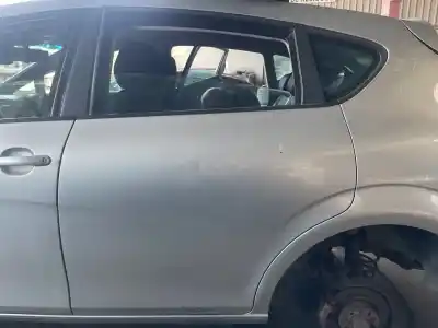 Автозапчасти б/у задняя левая дверь за seat leon (1p1) 1.9 tdi ссылки oem iam 