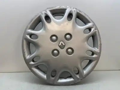 Pièce détachée automobile d'occasion CAPUCHONS DE MOYEUX pour RENAULT CLIO II FASE I (B/CBO) 1.2 Alize Références OEM IAM 7700427190  