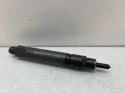 Pièce détachée automobile d'occasion INJECTEUR pour IVECO DAILY CAJA ABIERTA / VOLQUETE 35-10 Caja abierta Références OEM IAM 0432193757  