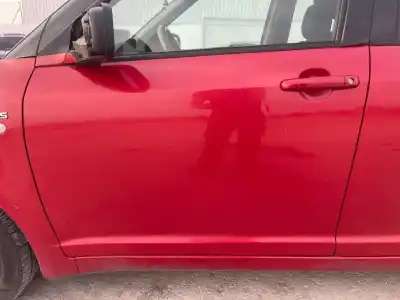 Peça sobressalente para automóvel em segunda mão porta da frente esquerda por suzuki swift berlina mz gl 5ptas. referências oem iam   