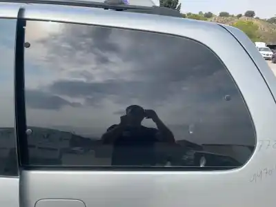 Piesă de schimb auto la mâna a doua GEAM MIC FIX STÂNGA SPATE pentru KIA CARNIVAL II 2.9 CDRi EX Referințe OEM IAM   