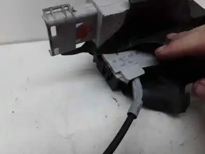 Second-hand car spare part rear left door lock for citroen c4 berlina premier oem iam references 9686720080  