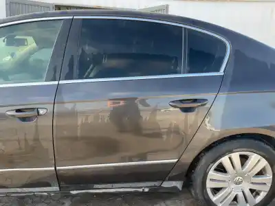 Pezzo di ricambio per auto di seconda mano Porta Posteriore Sinistra per VOLKSWAGEN PASSAT VARIANT (CB5) Passat 150 CV / 110 KW Riferimenti OEM IAM    Pezzo di ricambio per auto di seconda mano Porta Posteriore Sinistra per VOLKSWAGEN PASSAT VARIANT (CB5) Passat 150 CV / 110 KW Riferimenti OEM IAM