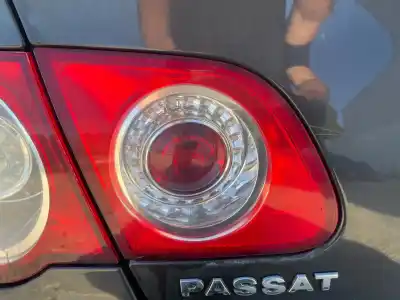 Pezzo di ricambio per auto di seconda mano Luce Di Coda Interna Sinistra per VOLKSWAGEN PASSAT VARIANT (CB5) Passat 150 CV / 110 KW Riferimenti OEM IAM   