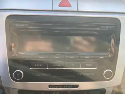 Автозапчастина б/у АУДІО СИСТЕМА / РАДІО CD для VOLKSWAGEN PASSAT VARIANT (CB5)  Посилання на OEM IAM   