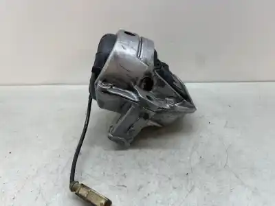 Second-hand car spare part engine support for audi a4 ber. (b8) s line sportpaket / plus oem iam references 8r0199381  