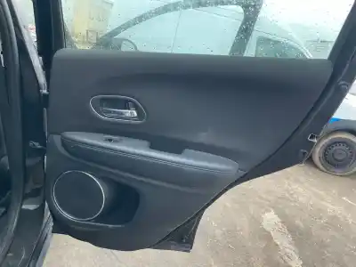Автозапчастина б/у обликка задніх правіх дверей для honda hrv elegance посилання на oem iam 