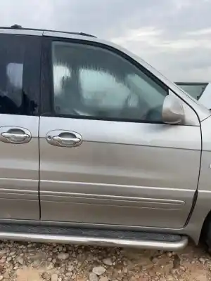 Автозапчастина б/у передні праві двері для kia magentis 2.9 cdri ex посилання на oem iam 