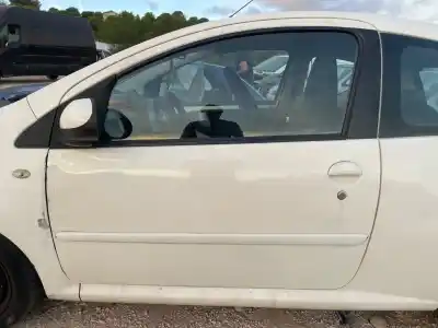 Автозапчасти б/у левая передняя дверь за citroen c1 (pm_, pn_) 1.4 hdi ссылки oem iam  Автозапчасти б/у левая передняя дверь за citroen c1 (pm_, pn_) 1.4 hdi ссылки oem iam