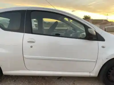 Автозапчасти б/у дверь передняя правая за citroen c1 (pm_, pn_) 1.4 hdi ссылки oem iam  Автозапчасти б/у дверь передняя правая за citroen c1 (pm_, pn_) 1.4 hdi ссылки oem iam