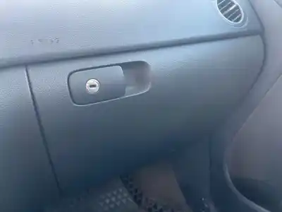 Tweedehands auto-onderdeel handschoenenkastje voor volkswagen golf plus v (5m1, 521) 1.9 tdi oem iam-referenties 