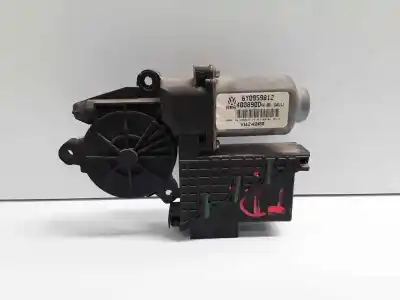 Автозапчастина б/у ДВИГАТЕЛЬ ЗАДНЬОГО ПРАВОГО СКЛА для VOLKSWAGEN POLO  Посилання на OEM IAM 6Y0959812  