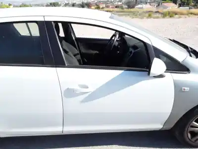 Pezzo di ricambio per auto di seconda mano maniglia esterna anteriore destra per opel corsa d essentia riferimenti oem iam 