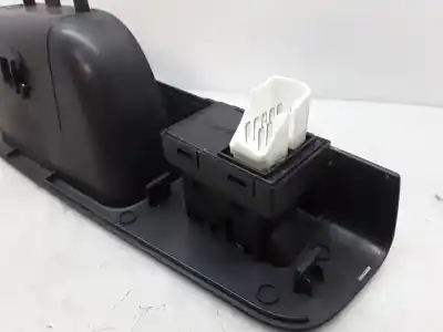 Peça sobressalente para automóvel em segunda mão botão / interruptor elevador vidro traseiro esquerdo por kia ceed (ed) 1.6 concept referências oem iam 833511h000  