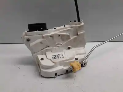 Peça sobressalente para automóvel em segunda mão fechadura da porta dianteira direita por mg zs luxury 106 cv / 78 kw referências oem iam 10845781