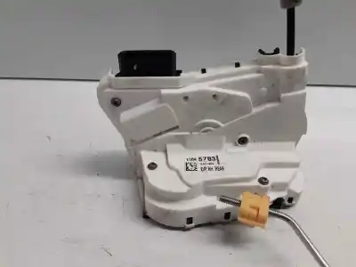 Peça sobressalente para automóvel em segunda mão fechadura da porta traseira direita por mg zs luxury 106 cv / 78 kw referências oem iam 10845783