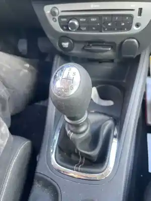 Pezzo di ricambio per auto di seconda mano leva del cambio per renault megane iii berlina 5 p 1.5 dci diesel fap riferimenti oem iam 