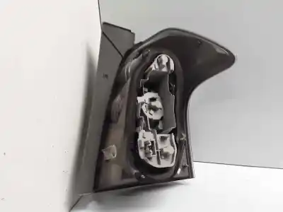 Second-hand car spare part LEFT TAILGATE LIGHT for TOYOTA COROLLA VERSO (E12) 1.8 Linea Sol OEM IAM references 815610F02000  