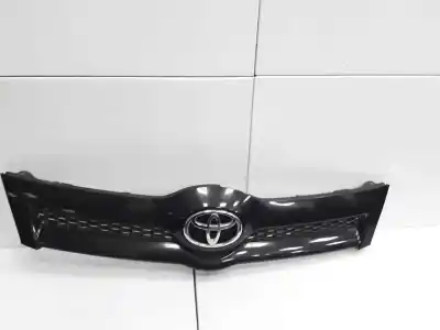 Second-hand car spare part FRONT GRILLE for TOYOTA COROLLA VERSO (E12) 1.8 Linea Sol OEM IAM references 531110F020  