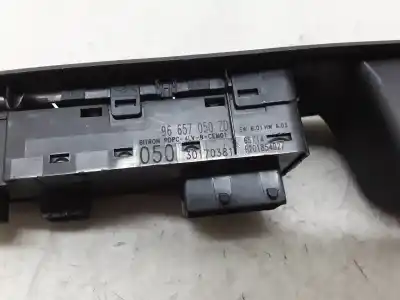 Peça sobressalente para automóvel em segunda mão BOTÃO / INTERRUPTOR ELEVADOR VIDRO DIANTEIRO ESQUERDO por CITROEN C4  Referências OEM IAM 96657050ZD  