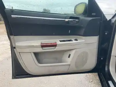 Peça sobressalente para automóvel em segunda mão Forra / Revestimento Da Porta Dianteira Esquerda por CHRYSLER 300 C 3.0 CRD CAT Referências OEM IAM   