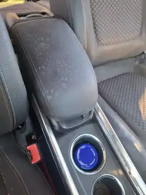 Peça sobressalente para automóvel em segunda mão apoio de braço consola central por opel zafira 2.0 cdti tourer 16v referências oem iam 