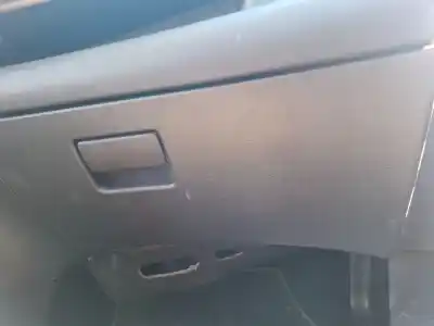 Peça sobressalente para automóvel em segunda mão porta luvas por opel zafira 2.0 cdti tourer 16v referências oem iam 