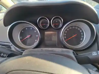 Peça sobressalente para automóvel em segunda mão quadrante por opel zafira 2.0 cdti tourer 16v referências oem iam 