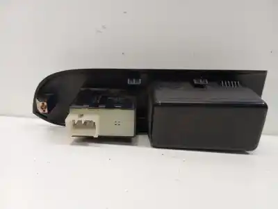 Second-hand car spare part right front power window switch for hyundai trajet (fo) 2.0 crdi gls oem iam references   