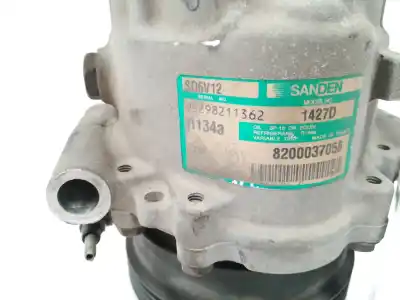 Автозапчасти б/у компрессор кондиционера воздуха за RENAULT CLIO II FASE II (B/CB0) Base Authentique 75 CV / 55 KW ссылки OEM IAM 8200037058  