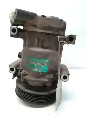 Pezzo di ricambio per auto di seconda mano compressore aria condizionata per renault clio ii fase i (b/cbo) 1.9 dti diesel 80 cv / 59 kw riferimenti oem iam 7700111235  
