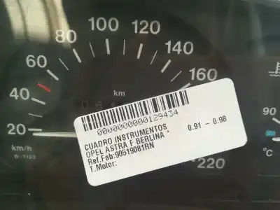 Pezzo di ricambio per auto di seconda mano PANNELLO DEGLI STRUMENTI per OPEL ASTRA F (T92)  Riferimenti OEM IAM 90519081RN  