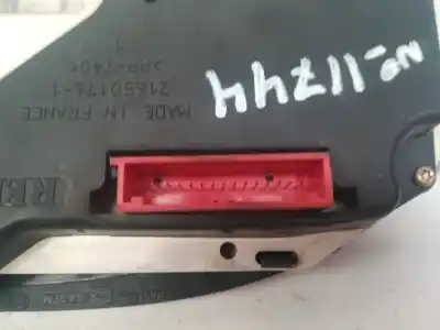 Автозапчастина б/у панель інструментів для renault clio ii fase ii (b/cb0) base authentique 75 cv / 55 kw посилання на oem iam p8200072506  