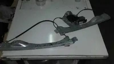 Peça sobressalente para automóvel em segunda mão Elevador De Vidros Dianteiro Direito por RENAULT CLIO III Extreme 106 CV / 78 KW Referências OEM IAM 400859  
