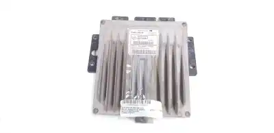 Pezzo di ricambio per auto di seconda mano CENTRALINA MOTORE per DACIA SANDERO  Riferimenti OEM IAM 8201002106  