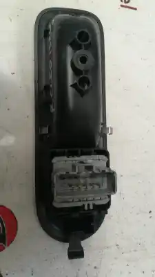 Second-hand car spare part left front power window switch for renault clio iii authentique oem iam references 8200356513  
