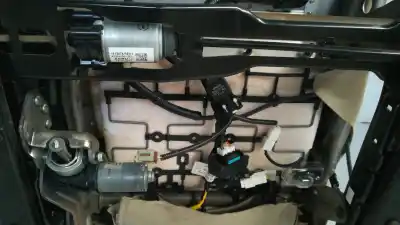 Second-hand car spare part right front seat for renault latitude initiale 241 cv / 177 kw oem iam references   