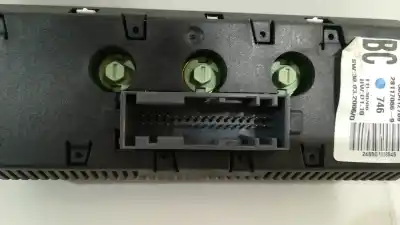 Pezzo di ricambio per auto di seconda mano display multifunzione per opel corsa d (s07) 1.2 (l08 l68) riferimenti oem iam 13209460  