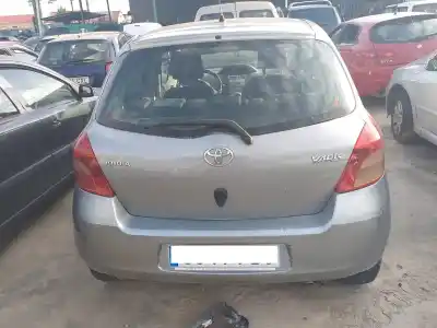 Автозапчасти б/у правый задний фонарь за TOYOTA YARIS (KSP9/SCP9/NLP9) Básico ссылки OEM IAM   